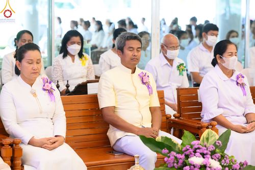 ภาพ No.81225:พิธีถวายสังฆทานแด่คณะสงฆ์ 323 วัด พิธีมอบกองทุนหนุนแรงใจช่วยครูใต้ และพิธีทำบุญอุทิศส่วนกุศลแด่ผู้วายชนม์ในเหตุการณ์ความไม่สงบ ๔ จังหวัดชายแดนภาคใต้  ปีที่ 19 ครั้งที่ 162 วันเสาร์ที่ 27 พฤษภาคม พ.ศ. 2566 ณ ศูนย์ปฏิบัติธรรมภาคใต้ อ.บางกล่ำ จ.สงขลา