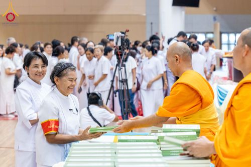 ภาพ No.310592:วันอาทิตย์ที่ 22 กุมภาพันธ์ พ.ศ. 2569 พิธีมุทิตาสักการะในโอกาสอายุวัฒนะมงคล 80 ปี พระพรหมวชิรปัญญาจารย์ (ทองดี สุรเตโช ป.ธ.9) ณ ห้องแก้วสารพัดนึก 2 วัดพระธรรมกาย จ.ปทุมธานี