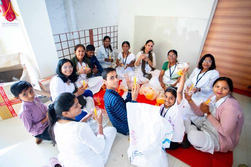 ภาพ No.283854:วันที่ 6-7 ธันวาคม พ.ศ. 2568  พิธีรับมอบหนังสือแสดงเจตจำนงถวายสิทธิครอบครองและใช้ประโยชน์วัดสันติวัน เมืองนาคปูร์  พิธีจุดโคมประทีปถวายเป็นพุทธบูชา และอุทิศบุญกุศลแด่ ดร.บี.อาร์. อัมเบดการ์  พิธีบูชาข้าวพระถ่ายทอดสดจากประเทศไทย