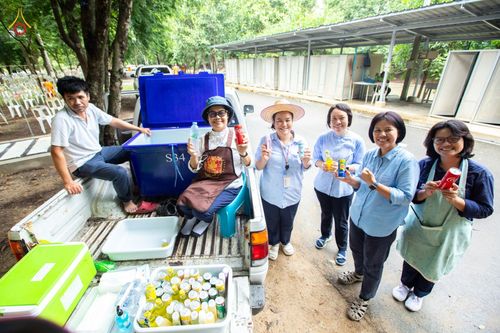 ภาพ No.88725:คณะสงฆ์ เจ้าหน้าที่ และสาธุชน ทุ่มเทแรงกายแรงใจเตรียมงาน เพื่องานวันครูผู้ค้นพบวิชชาธรรมกาย ตั้งแต่วันที่ 20 กันยายน พ.ศ. 2566