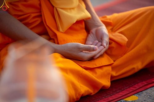 ภาพ No.122007:พิธีจุดประทีปถวายเป็นพุทธบูชา และบูชาธรรมมหาปูชนียาจารย์ พระมงคลเทพมุนี(สด จนฺทสโร) ในโครงการธรรมยาตรา กตัญญูบูชา มหาปูชนียาจารย์ พระมงคลเทพมุนี(สด จนฺทสโร) พระผู้ปราบมาร อนุสรณ์สถาน 7 แห่ง ปีที่ 12 วันที่ 31 มกราคม พ.ศ. 2567 ณ วัดพระธรรมกาย จ.ปทุมธานี