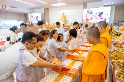 ภาพ No.148619:พิธีบุพเปตพลี, พิธีทอดผ้าป่า, พิธีไถ่ชีวิตโค 80 ตัว ให้ชีวิตสัตว์เป็นทาน ณ ศูนย์ปฎิบัติธรรมภาคใต้ อ.บางกล่ำ จ.สงขลา วันเสาร์ที่ 10 สิงหาคม พ.ศ. 2567