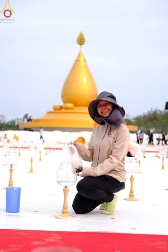 ภาพ No.128670:V.33 รวมพลังเพื่อบางกล่ำ การเตรียมงานของเจ้าหน้าที่หน่วยงานต่างๆ เพื่องานธรรมยาตราอัญเชิญพระบรมสารีริกธาตุ ประดิษฐาน ณ มหารัตนเจดีย์สิริปทุมสวรรค์ (เจดีย์อริยพุทธะ 5 พระองค์) ศูนย์ปฏิบัติธรรมภาคใต้ อ.บางกล่ำ จ.สงขลา ระหว่างวันที่ 9-10 มีนาคม พ.ศ. 2567