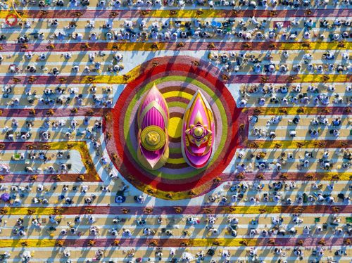 ภาพ No.110423:พิธีต้อนรับพระธรรมยาตรา ในโครงการธรรมยาตรากตัญญูบูชา มหาปูชนียาจารย์ พระมงคลเทพมุนี(สด จนฺทสโร) พระผู้ปราบมาร อนุสรณ์สถาน 7 แห่ง ปีที่ 12 วันที่ 11 มกราคม พ.ศ. 2567 ณ อนุสรณ์สถานลำดับที่ 3 สถานที่เกิดใหม่ในเพศสมณะ วัดสองพี่น้อง จ.สุพรรณบุรี