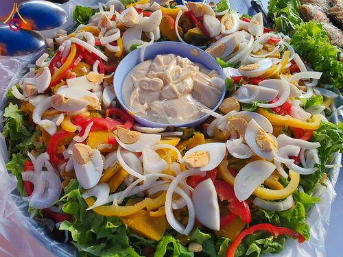 ภาพ No.201466:พิธีถวายภัตตาหารเป็นสังฆทาน แด่พระธรรมยาตรา ณ อนุสรณ์สถานบางปลา วัดบางปลา อำเภอบางเลน จังหวัดนครปฐม ในโครงการธรรมยาตรา กตัญญูบูชา มหาปูชนียาจารย์ พระมงคลเทพมุนี(สด จนฺทสโร) พระผู้ปราบมาร อนุสรณ์สถาน 7 แห่ง ปีที่ 13 วันที่ 25 มกราคม พ.ศ. 2568