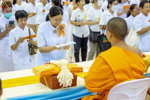 ภาพ No.139791:พิธีมุทิตาพระมหาอุปสมบทอุทิศชีวิต วันอาทิตย์ต้นเดือนที่ 2 มิถุนายน พ.ศ. 2567 ณ ห้องแก้วสารพัดนึก 1 วัดพระธรรมกาย