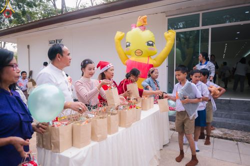 ภาพ No.104613:วันรวมพลังเด็กดี V-Star ผู้นำฟื้นฟูศีลธรรมโลก จังหวัดปราจีนบุรี ณ ธุดงคสถานปราจีนบุรี วันที่ 24 ธันวาคม พ.ศ. 2566