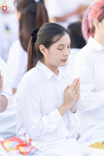 ภาพ No.116073:พิธีตักบาตรพระธรรมยาตรา ณ อนุสรณ์สถานลำดับที่ 4 สถานที่เกิดด้วยกายธรรม วัดโบสถ์(บน) จ.นนทบุรี วันที่ 21 มกราคม พ.ศ. 2567