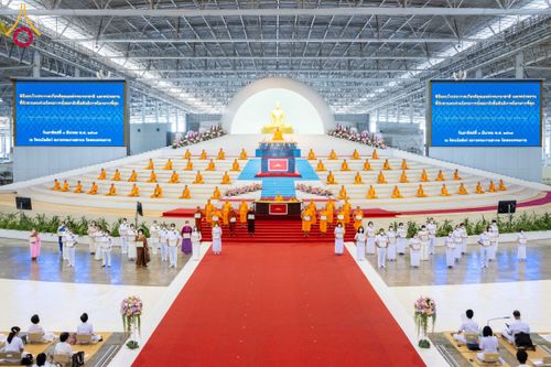 ภาพ No.127103:พิธีมอบใบประกาศเกียรติคุณองค์กรนานาชาติ และหน่วยงานที่ชักชวนคนร่วมโครงการนั่งสมาธิเพื่อสันติภาพโลกมากที่สุด วันอาทิตย์ที่ 1 มีนาคม พ.ศ. 2567 ณ สภาธรรมกายสากล วัดพระธรรมกาย