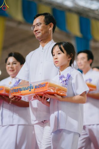 ภาพ No.167735:พิธีทอดกฐิน และ พิธีกรานกฐิน ในวันอาทิตย์ที่ 3 พฤศจิกายน พ.ศ. 2567 ณ วัดพระธรรมกาย จ.ปทุมธานี