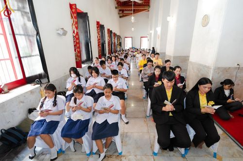 ภาพ No.184934:กิจกรรมวันรวมพลังเด็กดี V-Star ผู้นำฟื้นฟูศีลธรรมโลก กรุงเทพมหานคร ณ วัดมหาธาตุยุวราชรังสฤษฎิ์ราชวรมหาวิหาร กรุงเทพมหานคร ในวันที่ 13 ธันวาคม พ.ศ. 2567