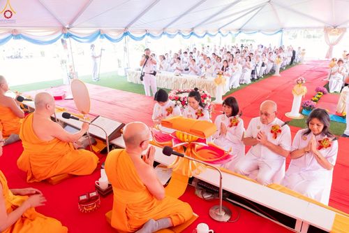 ภาพ No.259345:วันอาทิตย์ที่ 12 ตุลาคม พ.ศ. 2568 พิธีทอดกฐินบรมจักรพรรดิ สร้างอุโบสถ 82 ปี บูชาธรรมหลวงพ่อธัมมชโย ณ วัดพระธรรมกายแคลิฟอร์เนีย ประเทศสหรัฐอเมริกา 