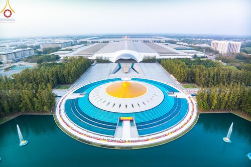 ภาพ No.202044:พิธีต้อนรับพระธรรมยาตรา ณ อนุสรณ์สถานลำดับที่ 7 สถานที่ขยายวิชชาธรรมกาย วัดพระธรรมกาย ต.คลองสาม อ.คลองหลวง จ.ปทุมธานี ในโครงการธรรมยาตรา กตัญญูบูชา มหาปูชนียาจารย์ พระมงคลเทพมุนี(สด จนฺทสโร) พระผู้ปราบมาร อนุสรณ์สถาน 7 แห่ง ปีที่ 13 วันที่ 26 มกราคม 2568