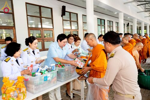 ภาพ No.237672:พิธีเจริญพระพุทธมนต์ ปฏิบัติธรรมเจริญสมาธิภาวนา และทำบุญตักบาตร ถวายพระราชกุศล เนื่องในโอกาสวันเฉลิมพระชนมพรรษา สมเด็จพระนางเจ้าสิริกิติ์ พระบรมราชินีนาถ พระบรมราชชนนีพันปีหลวง วันอังคารที่ 12 สิงหาคม พ.ศ. 2568  ณ อาคารปลูกศรัทธา 2 วัดพระธรรมกาย 