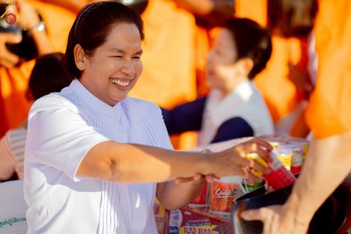 ภาพ No.211949:วันจันทร์ที่ 17 มีนาคม พ.ศ. 2568 พิธีตักบาตรพระกว่า 300 รูป ฉลองพิธีประดิษฐานพระบรมสารีริกธาตุ ณ ปทุมเจดีย์ เจดีย์พระพุทธเจ้า 5 พระองค์ ศูนย์อบรมเยาวชนปัตตานี บ้านโคกดีปลี ตำบลตุยง อำเภอหนองจิก จังหวัดปัตตานี