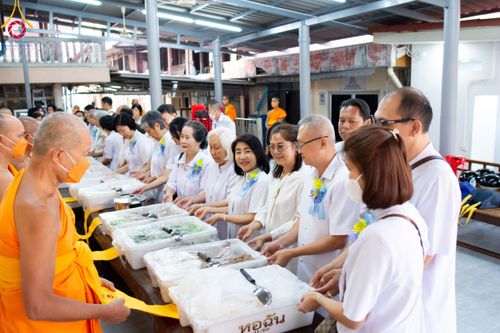 ภาพ No.113662:พิธีถวายภัตตาหารเป็นสังฆทาน แด่คณะพระธรรมยาตรา ปีที่ 12 วันที่ 17 มกราคม พ.ศ. 2567 ณ วัดโบสถ์(บน) บางคูเวียง จ.นนทบุรี