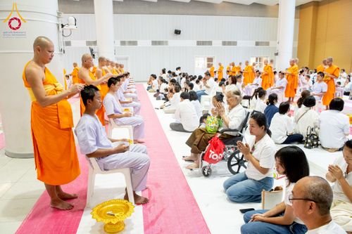 ภาพ No.213572:วันเสาร์ที่ 29 มีนาคม พ.ศ. 2568 พิธีปลงผม โครงการสามเณรยุวธรรมทายาท รุ่นที่ 33 โครงการสามเณรมัชฌิมธรรมทายาท รุ่นที่ 29 ณ ห้องปฏิบัติธรรมวิหารคด คอร์ 13 วัดพระธรรมกาย