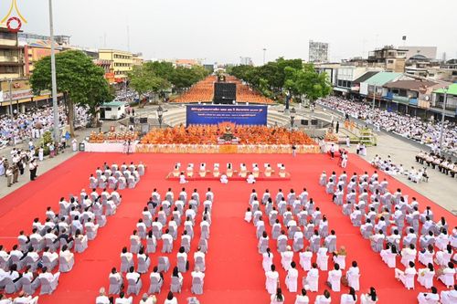ภาพ No.126076:พิธีทำบุญเมืองนครราชสีมา ฉลอง 556 ปี ตักบาตรพระ 10,000 รูป ในวันเสาร์ที่ 2 มีนาคม พ.ศ.2567 ณ อนุสาวรีย์ท้าวสุรนารี จ.นครราชสีมา จัดโดย คณะสงฆ์จังหวัดนครราชสีมา ร่วมกับสำนักงานจังหวัดนครราชสีมา