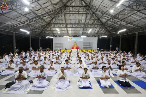 ภาพ No.152445:พิธีมอบสไบแก้ว โครงการอบรมอุบาสิกาแก้วจังหวัดบุรีรัมย์รุ่นที่ 1 วันที่ 6-8 กันยายน พ.ศ. 2567
