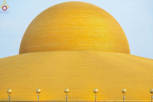 ภาพ No.214984:วันเสาร์ที่ 5 เมษายน พ.ศ. 2568 พิธีเวียนประทักษิณรอบพระมหาธรรมกายเจดีย์  พิธีวันทาเจดีย์ พิธีขอขมาและมอบผ้าไตร ในโครงการบรรพชาสามเณรฟื้นฟูพระพุทธศาสนาทั่วไทย , โครงการหน่อแก้วเปรียญธรรม รุ่นที่ 13 ,  โครงการสามเณรยุวธรรมทายาท รุ่นที่ 33 , โครงการสามเณรมั