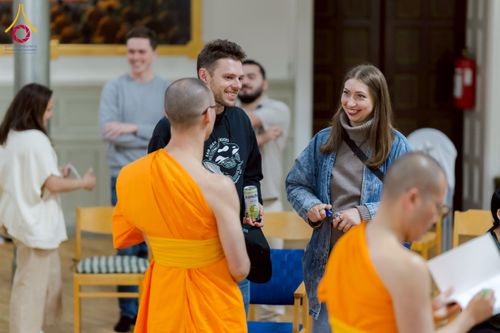 ภาพ No.232699:วันเสาร์ที่ 5 กรกฎาคม พ.ศ. 2568 Candlelight meditation & Vigil พิธีจุดเทียนให้สว่าง สู่ทางสงบ ณ วัดพระธรรมกายนอร์ธสวีเดน