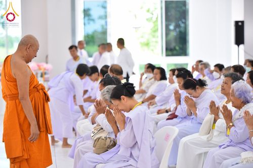 ภาพ No.152530:พิธียกฉัตรขาว 5 ชั้น กางกั้นถวายองค์พระประธาน อาคารปฏิบัติธรรมวัดสายสุวพรรณ ต.คลองสี่ อ.คลองหลวง จ.ปทุมธานี วันเสาร์ที่ 7 กันยายน พ.ศ. 2567