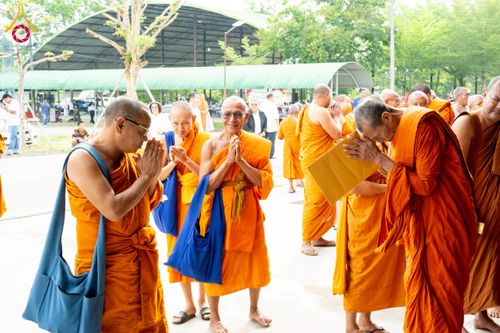 ภาพ No.225955:วันเสาร์ที่ 24 พฤษภาคม พ.ศ. 2568 พิธีถวายสังฆทาน 323 วัด ปีที่ 21 ครั้งที่ 177 พิธีมอบกองทุนหนุนแรงใจช่วยครูใต้ ปีที่ 18 ครั้งที่ 141 และพิธีทำบุญอุทิศส่วนกุศลให้ผู้วายชนม์ ณ ศูนย์ปฏิบัติธรรมภาคใต้ จ.สงขลา