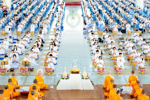 ภาพ No.157701:พิธีถวายภัตตาหารเมนูสวรรค์ ในพรรษาแห่งการเข้าถึงธรรม วันเสาร์ที่ 28 กันยายน พ.ศ. 2567 ณ หอฉันคุณยายอาจารย์ฯ วัดพระธรรมกาย