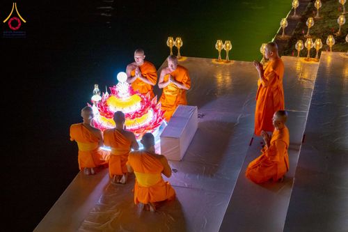 ภาพ No.266331:วันพุธที่ 5 พฤศจิกายน พ.ศ. 2568 (วันพระ ขึ้น 15 ค่ำ เดือน 12) พิธีลอยกระทงธรรม  ณ สระมหาเศรษฐีทะเลบุญ มหาวิหารพระมงคลเทพมุนี วัดพระธรรมกาย จ.ปทุมธานี