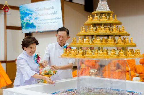 ภาพ No.220999:วันที่ 13 เมษายน พ.ศ. 2568 พิธีโปรยรัตนชาติปฐมเริ่มสถาปนาเจดีย์ และ พิธีเปิดหมู่บ้านปฏิบัติธรรม เพื่อการบรรลุธรรม ณ วัดป่าธรรมกายนานาชาติโทชิหงิ  ประเทศญี่ปุ่น