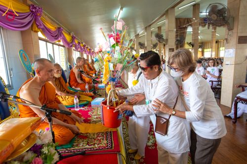 ภาพ No.205218:พิธีทอดผ้าป่าทำนุบำรุงศาสนสถาน ณ วัดบางขัน ตำบลคลองหนึ่ง อำเภอคลองหลวง จังหวัดปทุมธานี ในโครงการธรรมยาตรา กตัญญูบูชา มหาปูชนียาจารย์ พระมงคลเทพมุนี(สด จนฺทสโร) พระผู้ปราบมาร อนุสรณ์สถาน 7 แห่ง ปีที่ 13 วันที่ 30 มกราคม พ.ศ. 2568