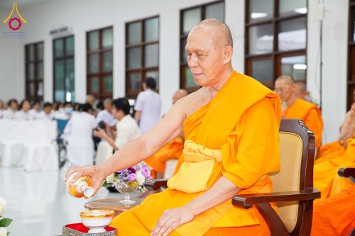 ภาพ No.315175:วันจันทร์ที่ 23 มีนาคม พ.ศ. 2569 พิธีบำเพ็ญกุศล คุณพ่อณรงค์ จินตมากุล  สิริอายุ 99 ปี 11 เดือน โยมบิดา พระครูปลัดรัตนวีรวัฒน์ (รังสฤษดิ์ อิทฺธิจินตโก) ที่ปรึกษาเจ้าคณะจังหวัดปทุมธานี เจ้าอาวาสวัดพระธรรมกาย  ณ ห้องปลูกศรัทธา 2 วัดพระธรรมกาย ปทุมธานี