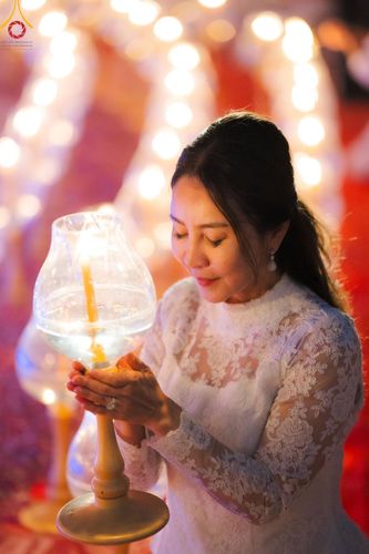 ภาพ No.129639:พิธีจุดประทีป 10,000 ดวง น้อมถวายเป็นพุทธบูชา ณ มหารัตนเจดีย์สิริปทุมสวรรค์ (เจดีย์อริยพุทธะ 5 พระองค์) ศูนย์ปฏิบัติธรรมภาคใต้ อ.บางกล่ำ จ.สงขลา  วันที่ 10 มีนาคม พ.ศ. 2567