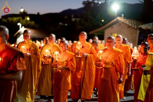 ภาพ No.225743:วันอาทิตย์ที่ 11 พฤษภาคม พ.ศ. 2568 วัดพระธรรมกายแคลิฟอร์เนีย จัดงานวิสาขบูชานานาชาติ และถวายมหาสังฆทานคณะสงฆ์ 120 รูป