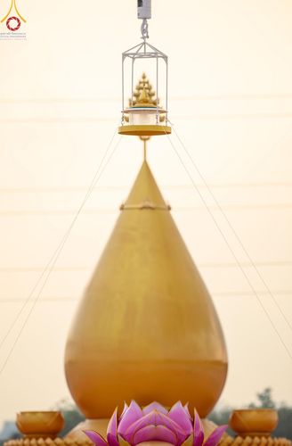 ภาพ No.129378:พิธีประดิษฐานพระบรมสารีริกธาตุ ณ มหารัตนะเจดีย์สิริปทุมสวรรค์ ศูนย์ปฏิบัติธรรมภาคใต้ อ.บางกล่ำ จ.สงขลา วันที่ 10 มีนาคม พ.ศ.2567