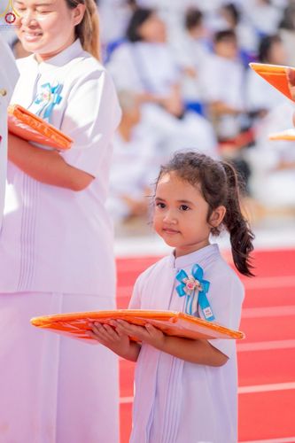 ภาพ No.277515:วันอาทิตย์ต้นเดือนที่ 7 ธันวาคม พ.ศ.2568 พิธีทอดผ้าป่าต้นสมบัติจักรพรรดิ ณ สภาธรรมกายสากล วัดพระธรรมกาย