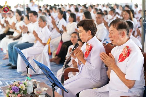 ภาพ No.211556:วันอาทิตย์ที่ 16 มีนาคม พ.ศ. 2568 พิธีทอดผ้าป่าฉลองปทุมเจดีย์ ณ ศูนย์อบรมเยาวชนปัตตานี