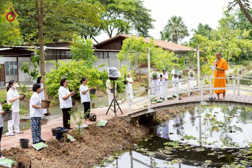 ภาพ No.238571:วันอาทิตย์ที่ 17 สิงหาคม พ.ศ. 2568 พิธีทอดผ้าป่าบำรุงศูนย์อบรมเยาวชนนครปฐม ครบรอบ 14 ปี และพิธีปลูกต้นไม้รอบสระเศรษฐี ณ ศูนย์อบรมเยาวชนนครปฐม