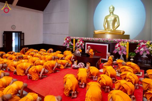 ภาพ No.233178:วันที่ 11 กรกฏาคม พ.ศ. 2568 พิธีอธิษฐานพรรษา ของคณะสงฆ์ ณ โบสถ์พระไตรปิฎก วัดพระธรรมกาย ต.คลองสาม อ.คลองหลวง จ.ปทุมธานี