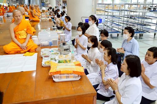 ภาพ No.213303:วันศุกร์ที่ 28 มีนาคม พ.ศ. 2568 (วันพระ แรม 15 ค่ำ เดือน 4) พิธีบุพเปตพลี ครั้งที่ 161 ร่วมอุทิศบุญแด่หมู่ญาติที่ล่วงลับไปแล้ว และสืบทอดอายุพระพุทธศาสนา ณ หอฉันคุณยายอาจารย์ฯ วัดพระธรรมกาย