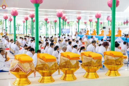 ภาพ No.136308:พิธีอุปสมบทสามเณรเตรียมสถาบันธรรมชัย รุ่นที่ 21 ณ โบสถ์พระไตรปิฏก วัดพระธรรมกาย วันเสาร์ที่ 4 พฤษภาคม พ.ศ.2567