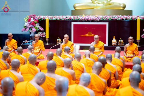 ภาพ No.277761:วันเสาร์ที่ 6 ธันวาคม พ.ศ. 2568 พิธีบรรพชาอุปสมบทและพิธีถวายบาตร โครงการอุปสมบทบูชาธรรมมหาปูชนียาจารย์ ประจำปี พ.ศ.2568 โครงการบวชพระนานาชาติ AEC และ WAB รุ่น CEO (นักบริหาร) รุ่นที่ 5 ณ มหาธรรมกายเจดีย์ วัดพระธรรมกาย