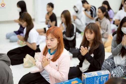 ภาพ No.243092:วันพฤหัสบดีที่ 4 กันยายน พ.ศ. 2568 เวลา 07.00-08.15 น. มหาวิทยาลัยเกษตรศาสตร์ กำแพงแสน ร่วมทำบุญตักบาตร Freshy KU85 พระสงฆ์ 85 รูป