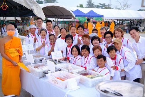 ภาพ No.128758:V.33 รวมพลังเพื่อบางกล่ำ การเตรียมงานของเจ้าหน้าที่หน่วยงานต่างๆ เพื่องานธรรมยาตราอัญเชิญพระบรมสารีริกธาตุ ประดิษฐาน ณ มหารัตนเจดีย์สิริปทุมสวรรค์ (เจดีย์อริยพุทธะ 5 พระองค์) ศูนย์ปฏิบัติธรรมภาคใต้ อ.บางกล่ำ จ.สงขลา ระหว่างวันที่ 9-10 มีนาคม พ.ศ. 2567