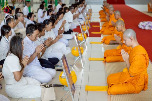 ภาพ No.256306:วันที่ 4 ตุลาคม พ.ศ. 2568 พิธีบรรพชาอุปสมบท  โครงการอุปสมบทหมู่บูชาธรรม 141 ปี  พระมงคลเทพมุนี (สด จนฺทสโร) ณ โบสถ์พระไตรปิฏก วัดพระธรรมกาย จ.ปทุมธานี