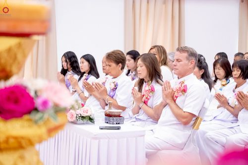 ภาพ No.234721:วันอาทิตย์ที่ 20 กรกฎาคม  พ.ศ.2568 พิธีทอดผ้าป่าภาคพื้นอเมริกา พิธีเจริญพระพุทธมนต์ ฉลองอาคารแก้วธรรมชัยรัตนอนันต์ วัดพระธรรมกายเทนเนสซี ประเทศสหรัฐอเมริกา