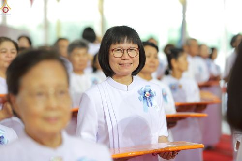 ภาพ No.240815:วันพุธที่ 27 สิงหาคม พ.ศ. 2568 พิธีทอดผ้าป่าเพื่อสร้างอาคาร  82 ปี หลวงพ่อธัมมชโย สมทบกฐินวัดพระธรรมกาย และกฐิน 30,000 วัดทั่วประเทศ ครั้งที่ 1