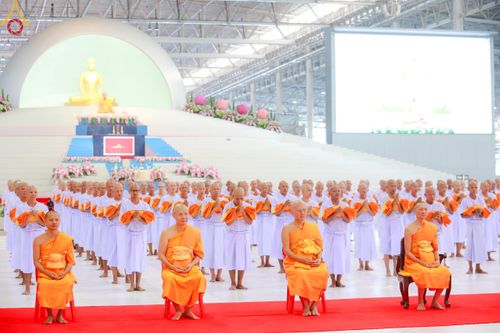ภาพ No.180660:พิธีบรรพชาอุปสมบท โครงการอุปสมบทบูชาธรรมมหาปูชนียาจารย์ ประจำปีพุทธศักราช 2567 วันเสาร์ที่ 7 ธันวาคมพ.ศ. 2567 ณ วัดพระธรรมกาย จ.ปทุมธานี