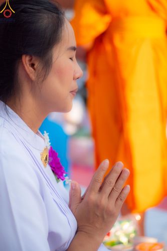 ภาพ No.116161:พิธีตักบาตรพระธรรมยาตรา ณ อนุสรณ์สถานลำดับที่ 4 สถานที่เกิดด้วยกายธรรม วัดโบสถ์(บน) จ.นนทบุรี วันที่ 21 มกราคม พ.ศ. 2567