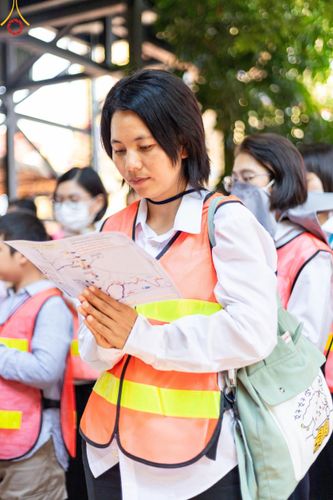 ภาพ No.117073:V.16 เป็นทีม การเตรียมงาน เก็บงาน การรับบุญของเจ้าหน้าที่หน่วยงานต่างๆ เพื่อโครงการธรรมยาตรา กตัญญูบูชามหาปูชนียาจารย์ พระมงคลเทพมุนี (สด จนฺทสโร) พระผู้ปราบมาร อนุสรณ์สถาน 7 แห่ง ปีที่ 12 ระหว่างวันที่ 2 - 31 มกราคม พ.ศ. 2567